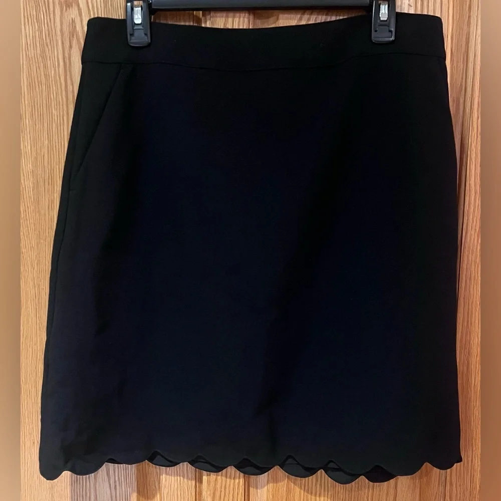 Premise Scalloped Hem Stretch Lined A-Line Mini Skirt Black Size 10‎ NEW